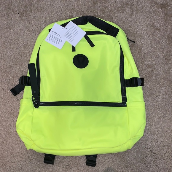 NWT Lululemon highlighter yellow New Crew bckpck🍋